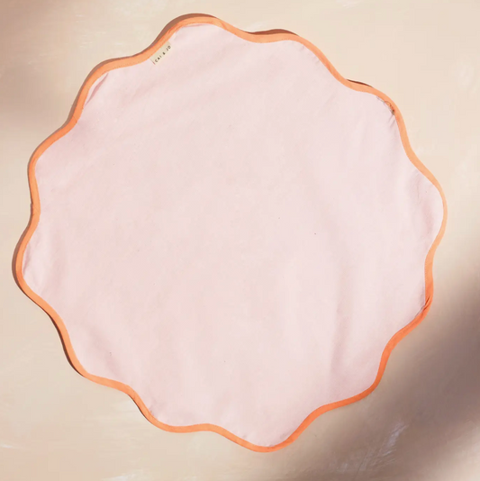 Wavy Placemat in Pink